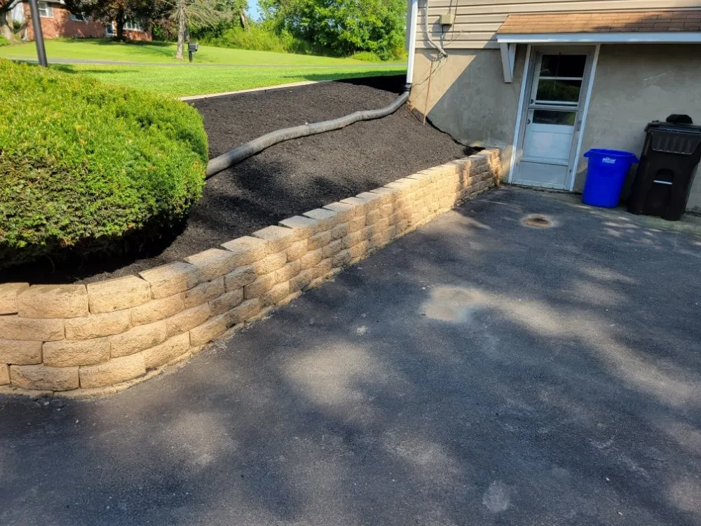Top-rated yard maintenance in Trumbauersville, PA by Mitchell Outdoor Services