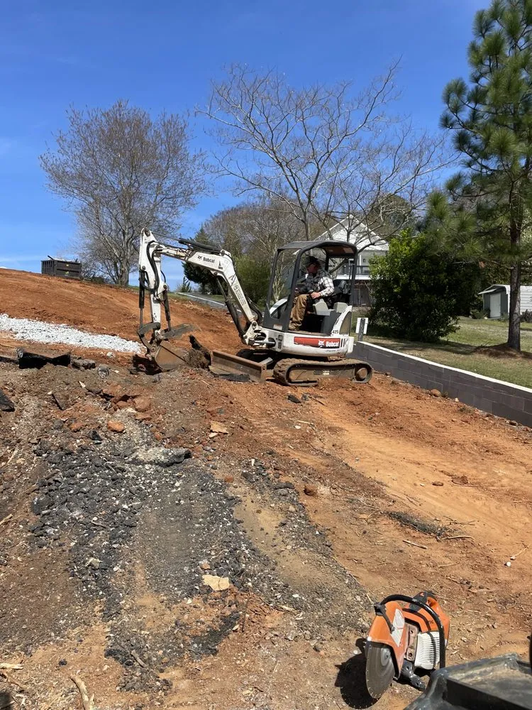 Professional residential landscaping for residential properties in Hampton, VA by Mitchells Lawn & Landscaping