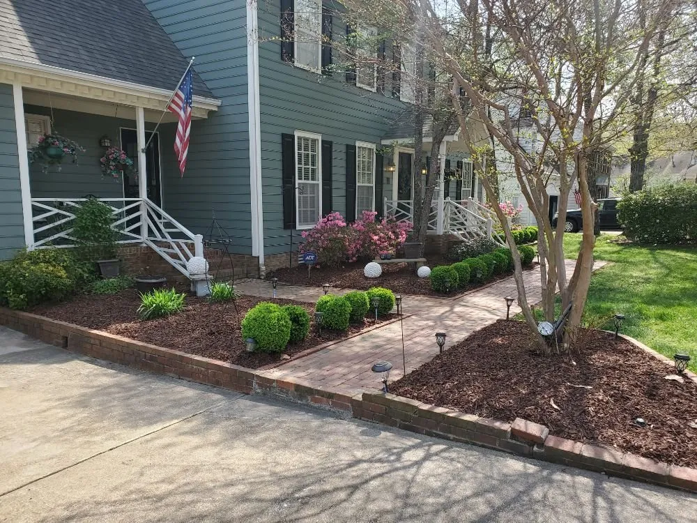 Custom landscape design experts serving Raleigh, NC - Mitchum's Mowing