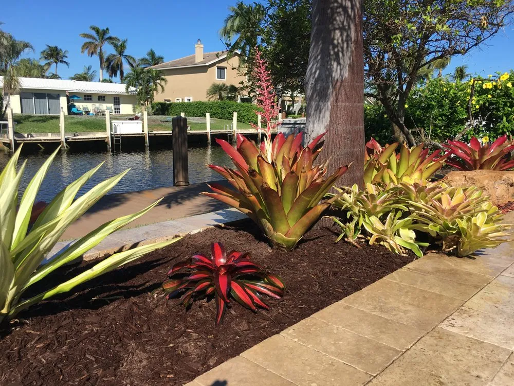 Reliable outdoor landscaping for beautiful yards in Pompano Beach, FL by Mixin Green
