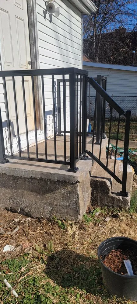 Local residential landscaping for homes across Saint Louis, MO - Mj And Hammer