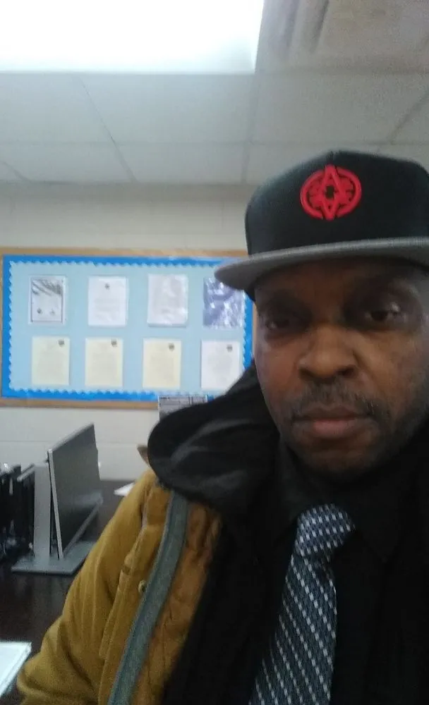 Professional lawn mowing service experts serving Atlanta, GA - MJ Army Veteran Lawn Care Service