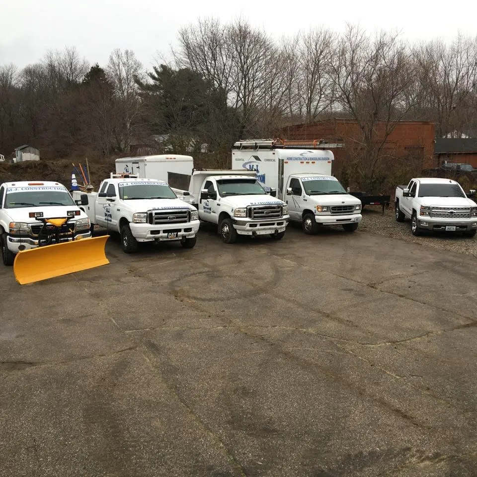 Reliable yard maintenance in Bristol, RI - MJ Construction & Landscaping Services