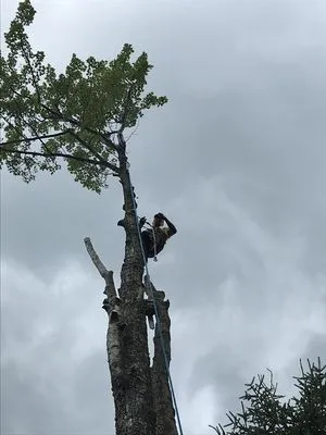 M&J General Contracting Logo