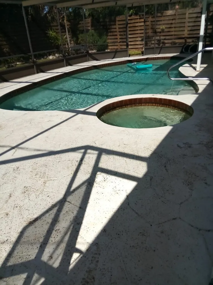 Professional garden landscaping in Bradenton, FL - MJ Landscape and Maintenance