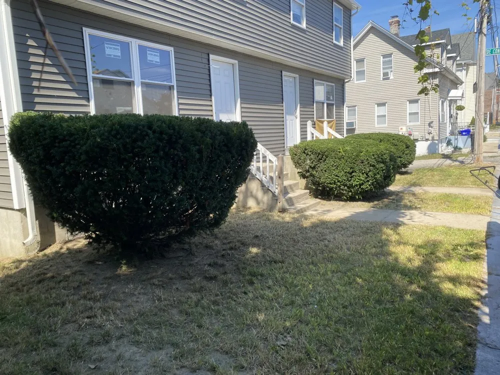 Local residential landscaping experts serving East Providence, RI - M&J Landscaping & Services