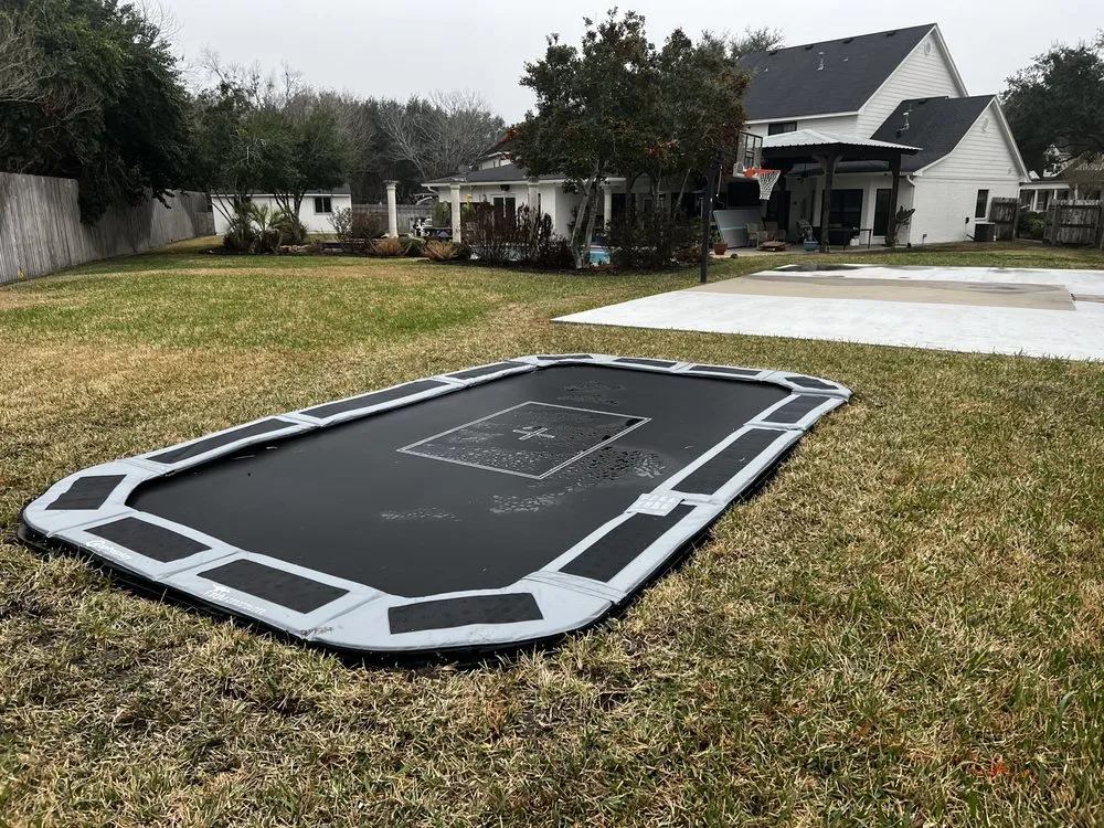 Custom yard maintenance in Houston, TX - MJ Landscaping