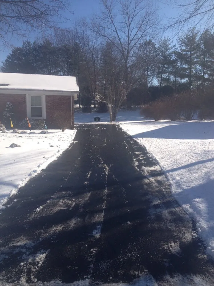 Local lawn care service near you in Saint Louis, MO by MJ Lawn