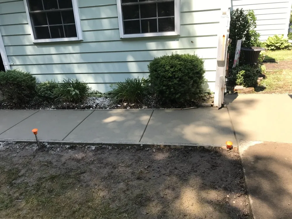 Affordable garden landscaping in Altoona, PA by MJ Outdoor Services