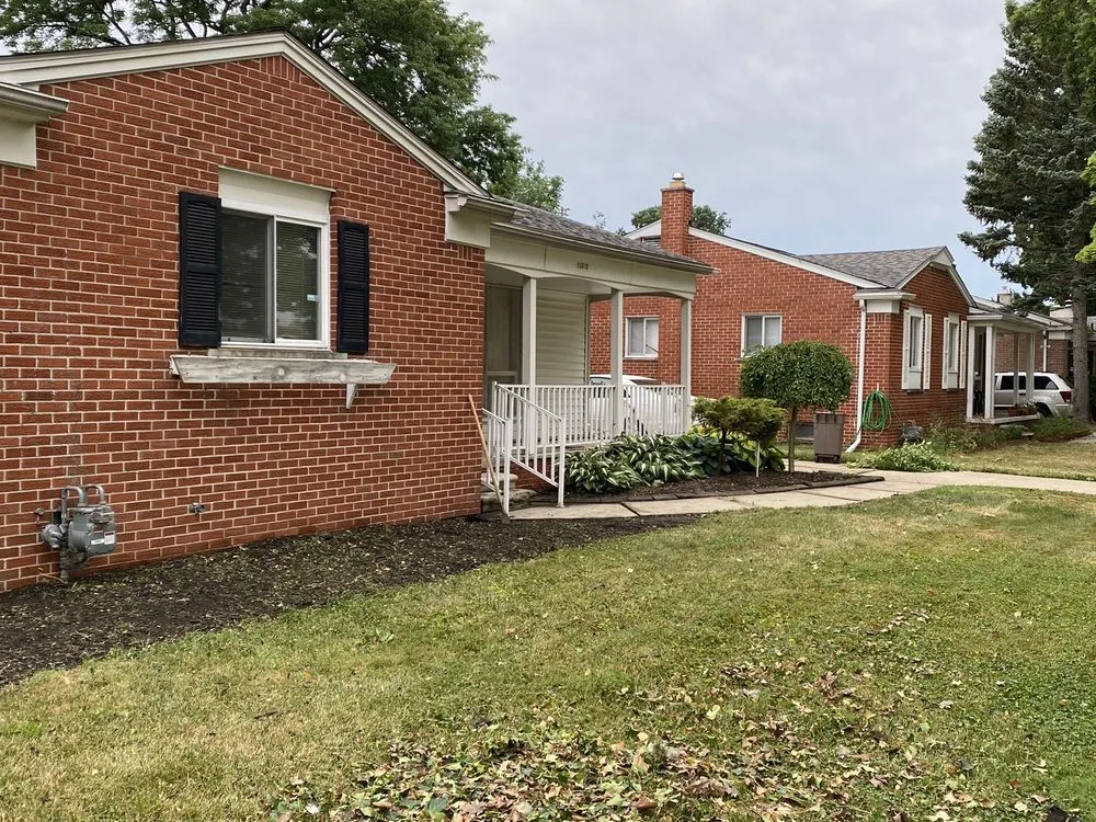 Professional yard maintenance for beautiful yards across Westland, MI - Mj property services