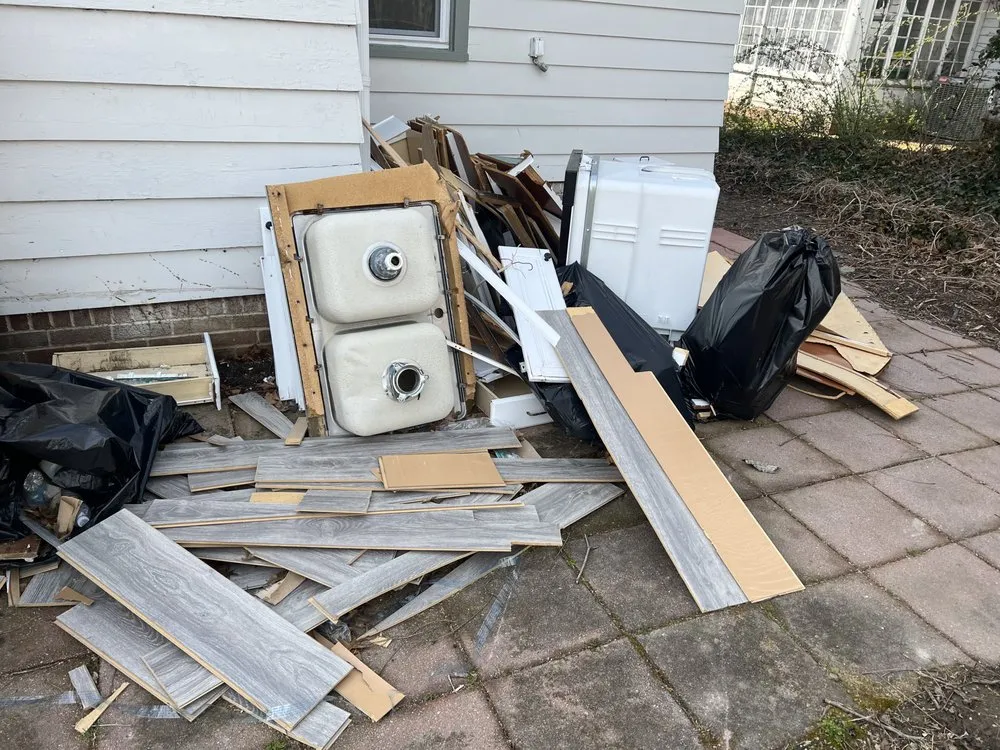 Local lawn mowing service experts serving Bridgeton, NJ - M&J Reliable Junk Removal