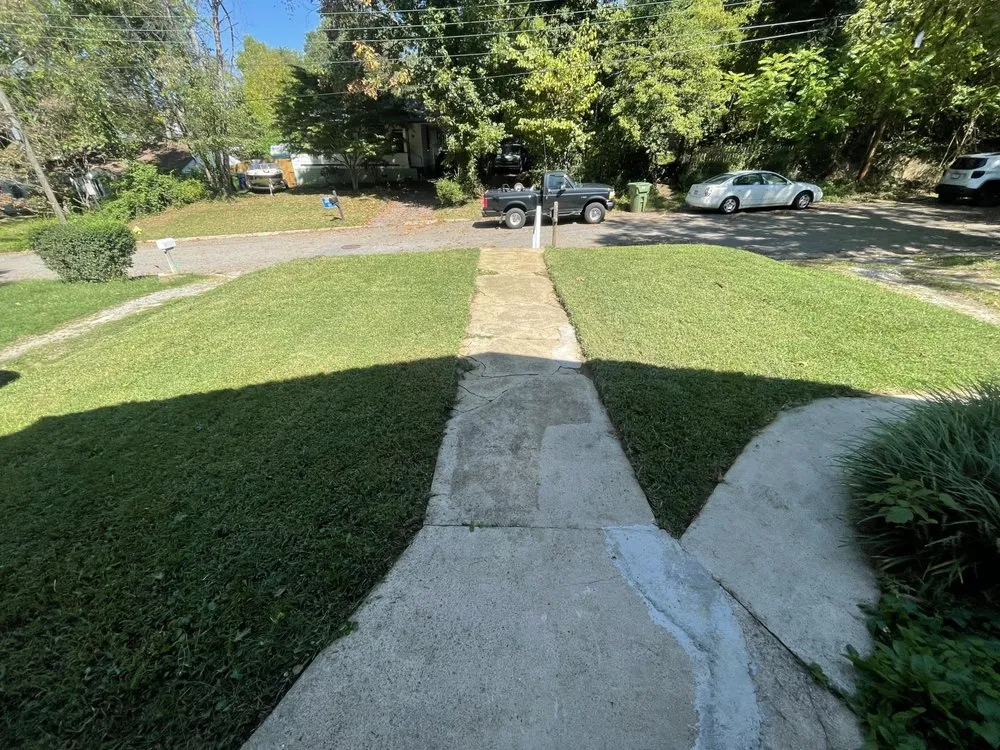 Expert yard maintenance near you in Hendersonville, NC by MJA Landscaping