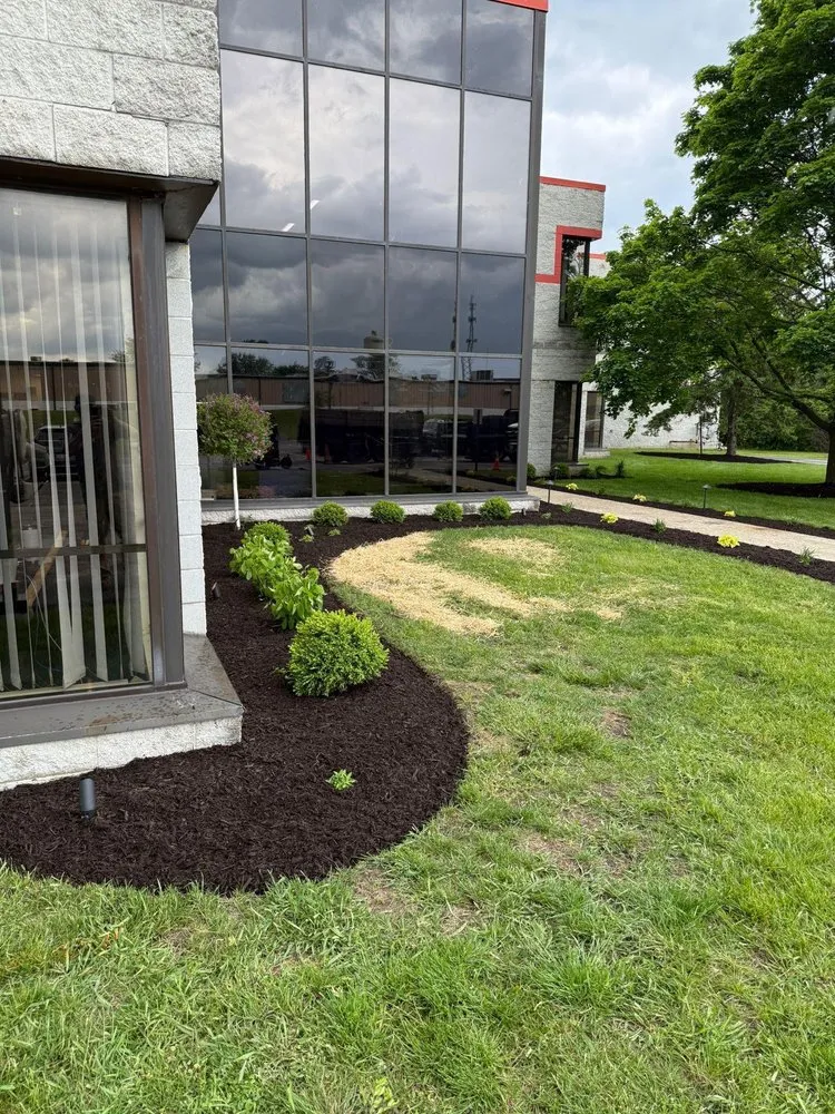 Professional landscape design near you in Oconomowoc, WI by MJD Landscaping