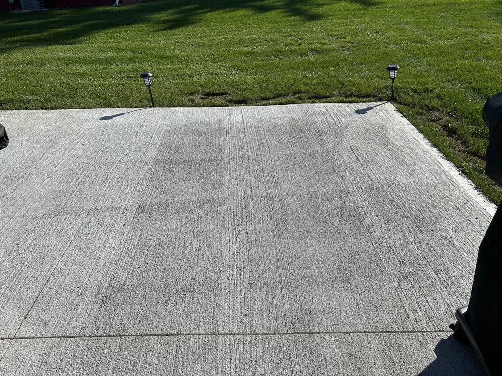 Top-rated lawn care service experts serving Elkhorn, WI - MJL Lawncare