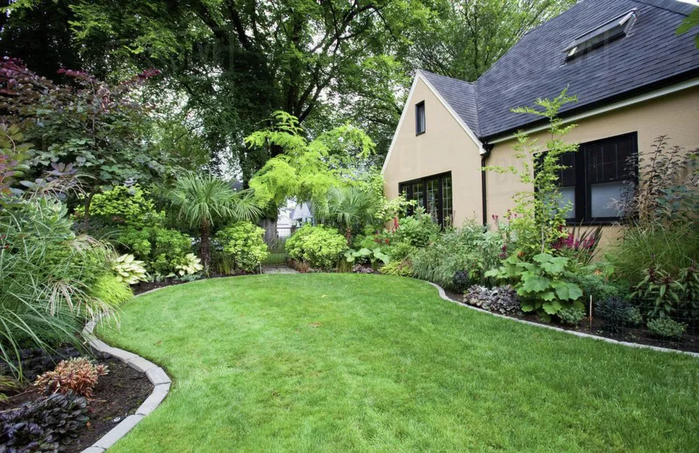 Professional garden landscaping in Park City, IL - Mjmd