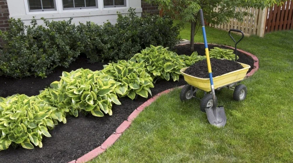 Local landscape installation with custom design in Park City, IL by Mjmd