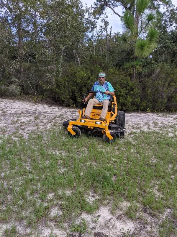 Top-rated yard maintenance in Hawthorne, FL by MJ's Lawn & Garden