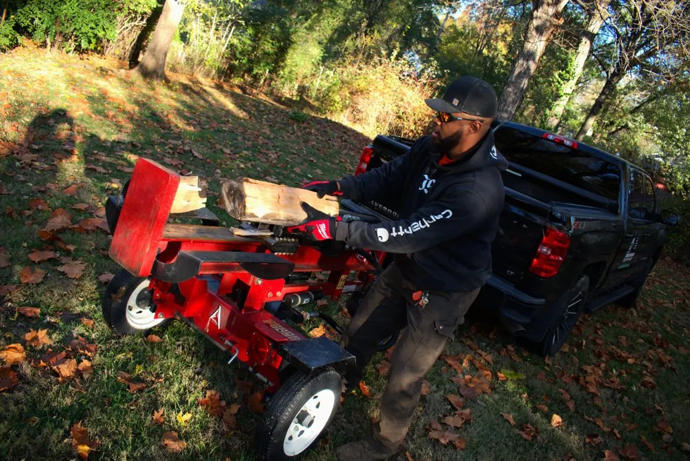 Top-rated lawn mowing service in Kansas City, MO - MJS Lawn Care