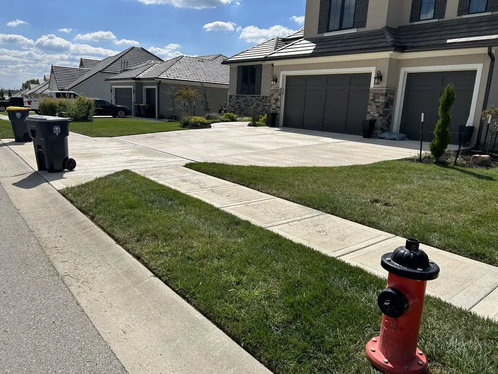 Local residential landscaping experts serving Kansas City, MO - MJS Lawn Care