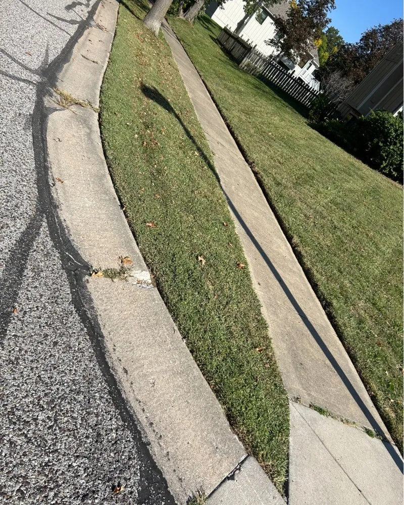 Top-rated garden landscaping in Kansas City, MO by MJS Lawn Care