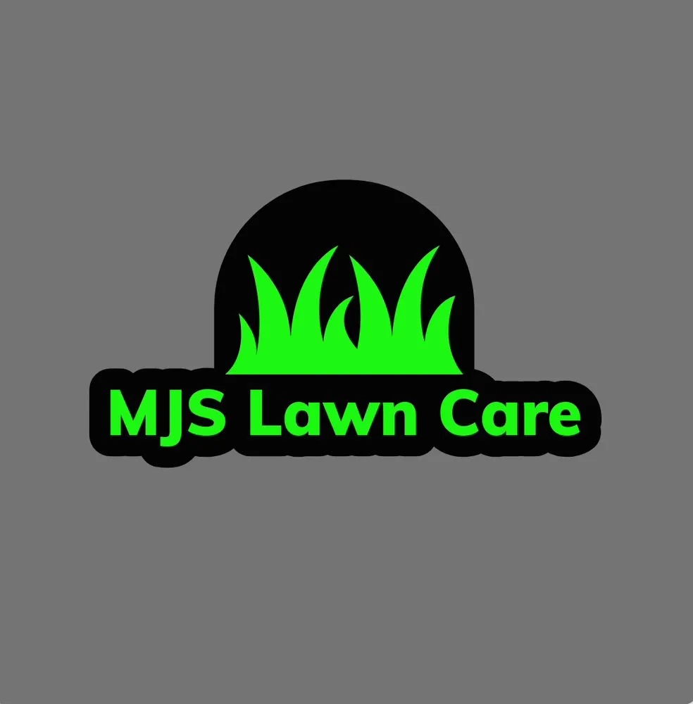 Custom lawn care service for residential properties in Saint Louis, MO by MJS Lawn Care