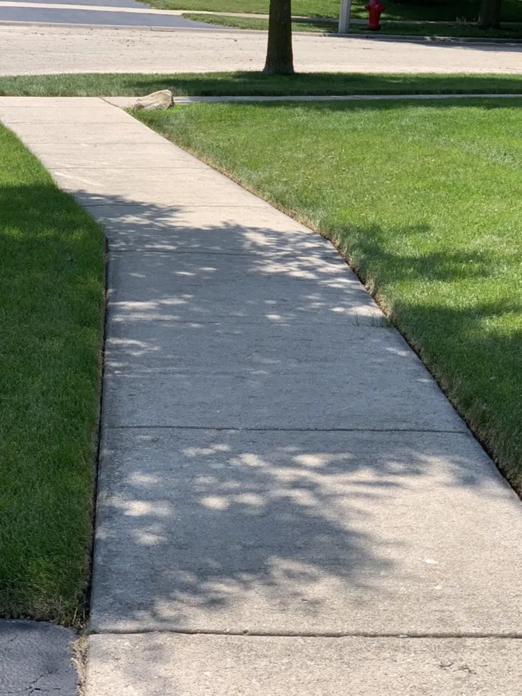 Top-rated garden landscaping experts serving Joliet, IL - MJs Lawncare