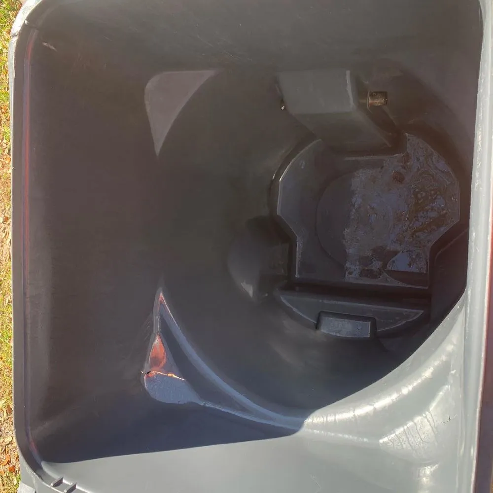 Affordable landscape design in Auburndale, FL by MJs Mean Clean