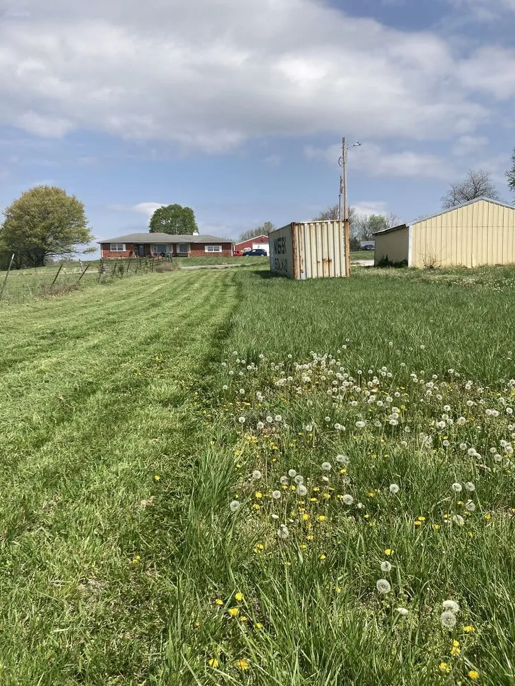 Reliable landscaping services for year-round maintenance across Bolivar, MO - MK Cleanup