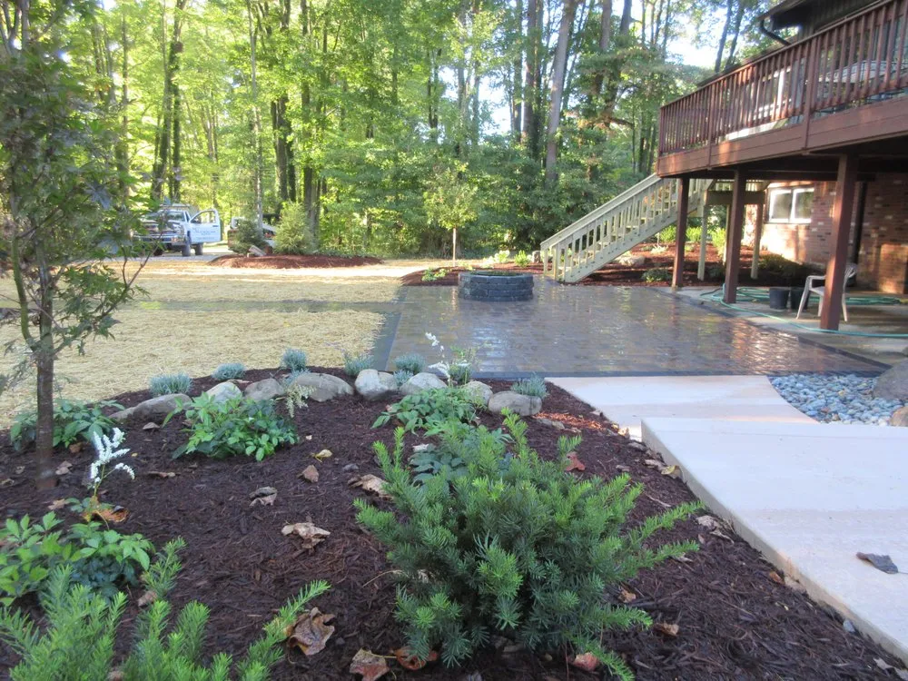 Expert yard maintenance in Hermitage, PA - MK Landscape Supply