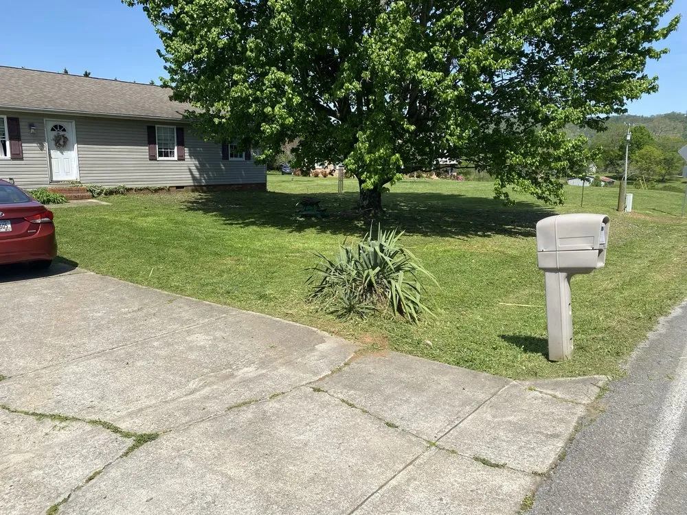 Trusted lawn mowing service experts serving Ringgold, GA - MK Lawn Service