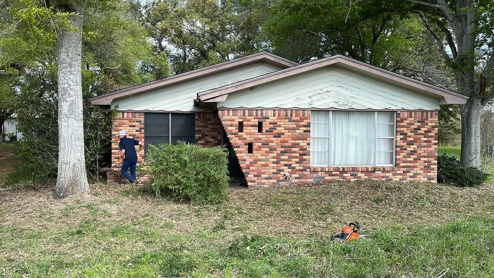 Expert residential landscaping in Bellville, TX - MKM Services