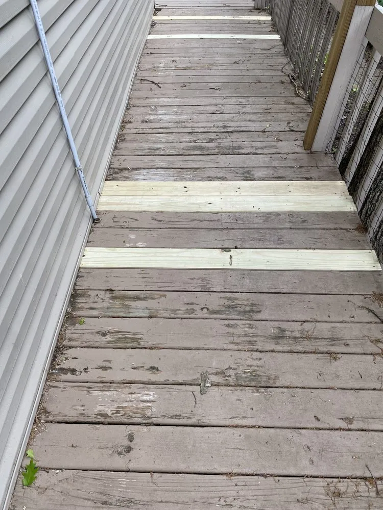 Top-rated lawn care service for outdoor upgrades in Syracuse, IN by MLO Remolding and Landscaping