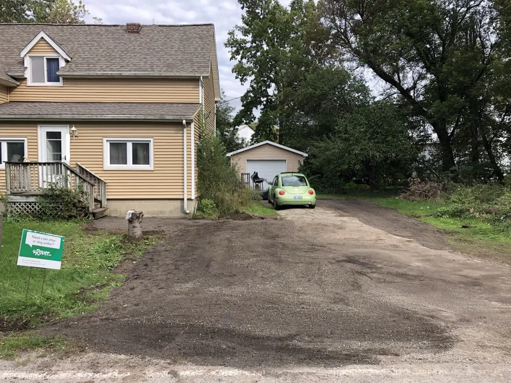 Custom lawn care service experts serving Davison, MI - MLT Outdoor Services