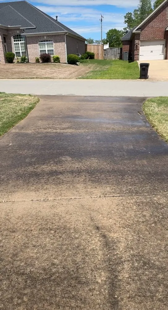 Local garden landscaping experts serving Franconia, VA - M&M Cleaning Services