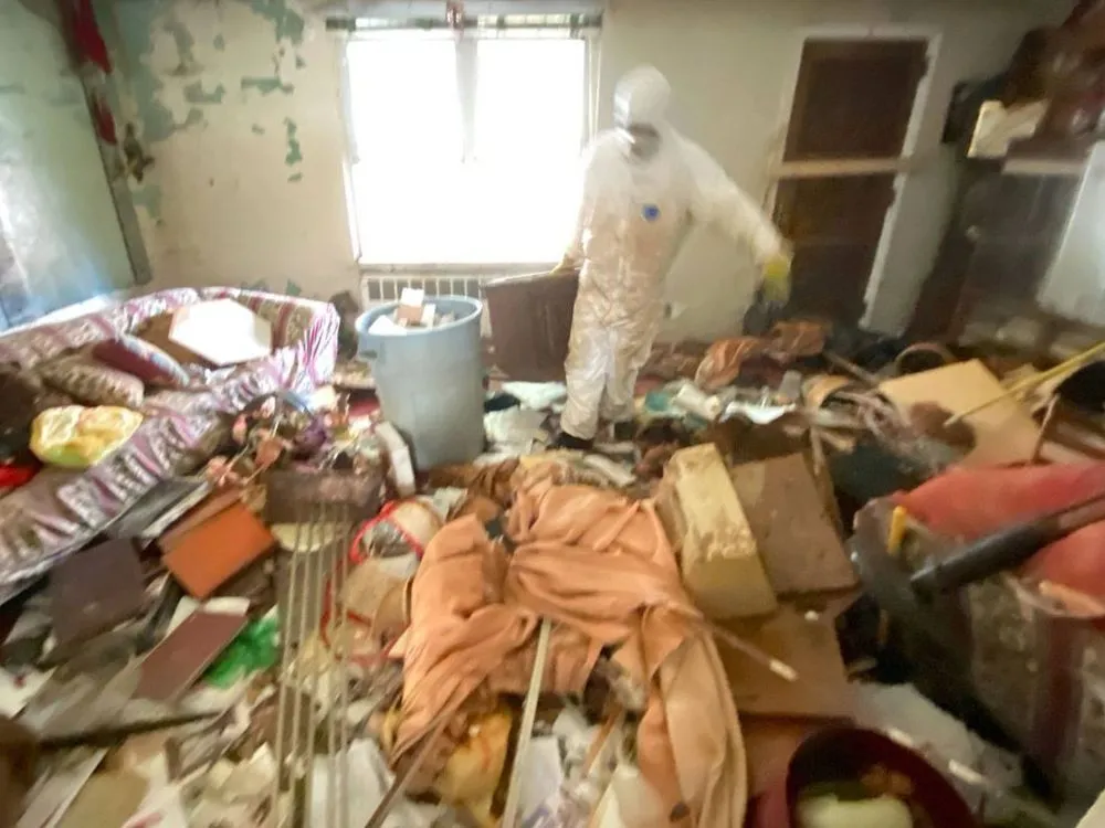 Professional residential landscaping experts serving Larchmont, NY - M&M Cleaning Unlimited