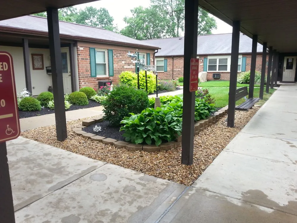 Expert outdoor landscaping in Dayton, OH - M&M Commercial Lawn and Landscaping