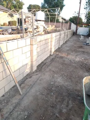 MM Construction Logo