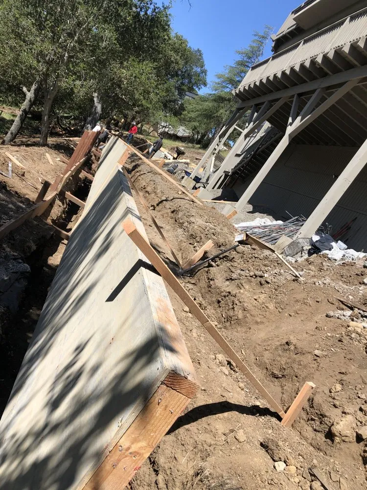 Reliable lawn care service experts serving San Jose, CA - M&M Earth Works