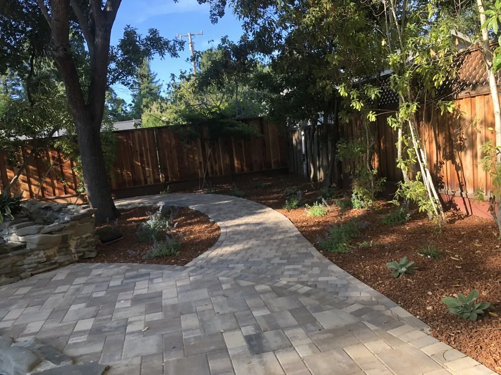 Professional garden landscaping in San Jose, CA by M&M Earth Works