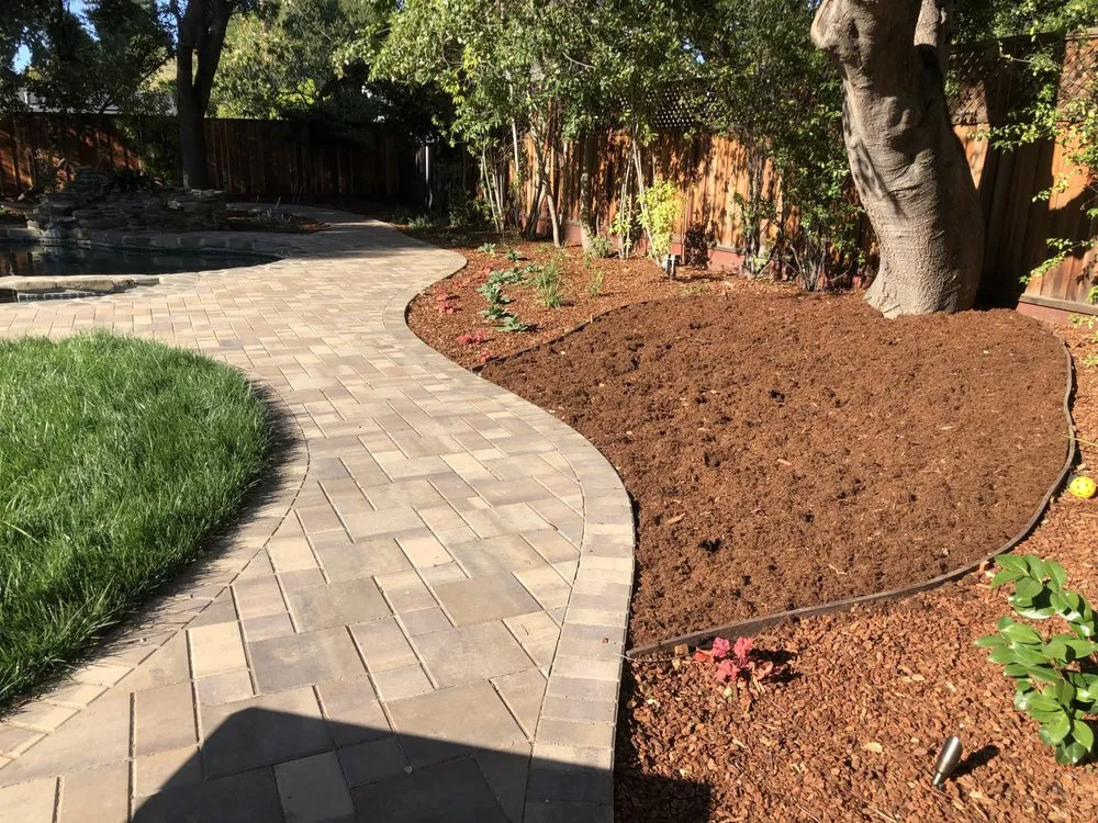 Custom lawn mowing service in San Jose, CA - M&M Earth Works