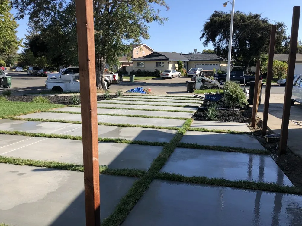 Trusted lawn mowing service in San Jose, CA - M&M Earth Works