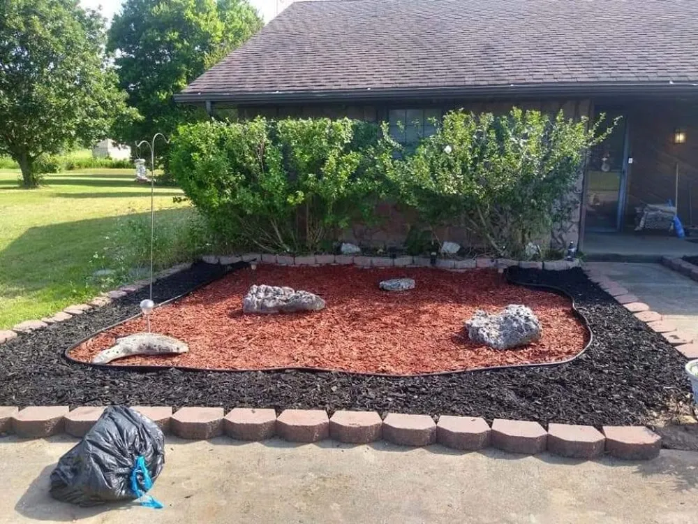 Reliable garden landscaping in Noble, OK by M&M Handyman and Lawn Service