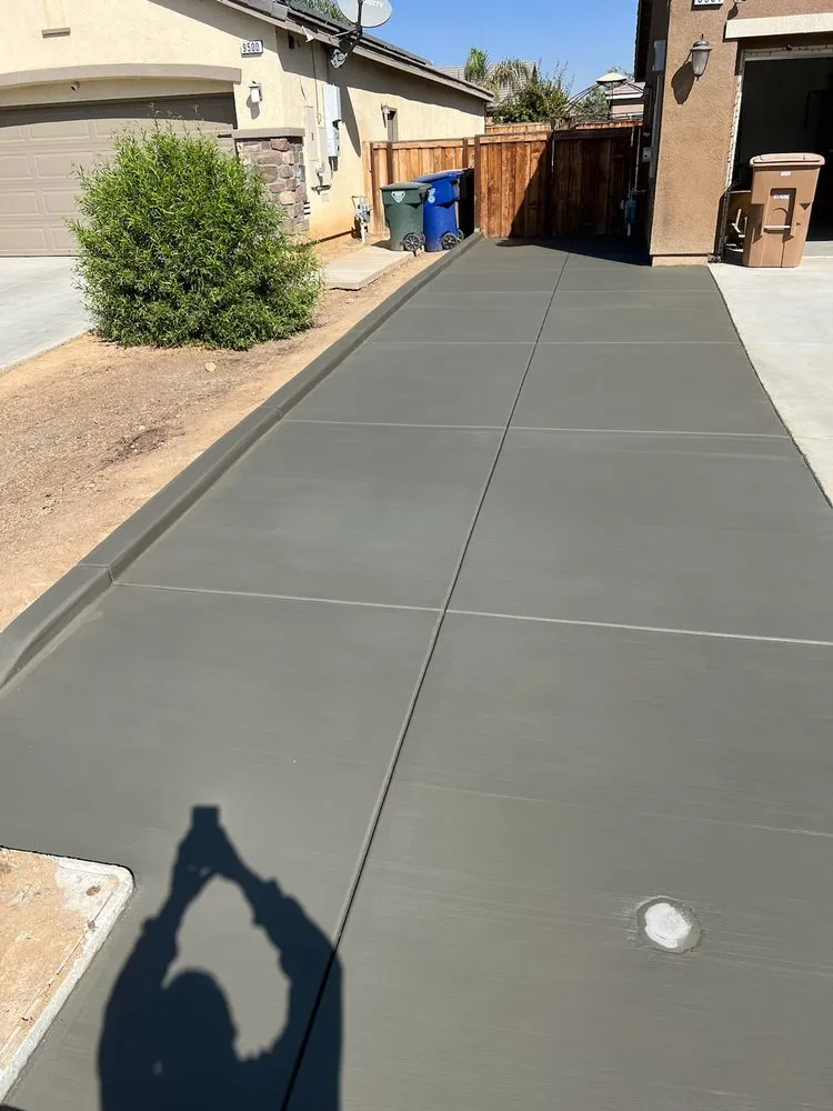 Expert yard cleanup service in Bakersfield, CA by M&M Landscape and Concrete