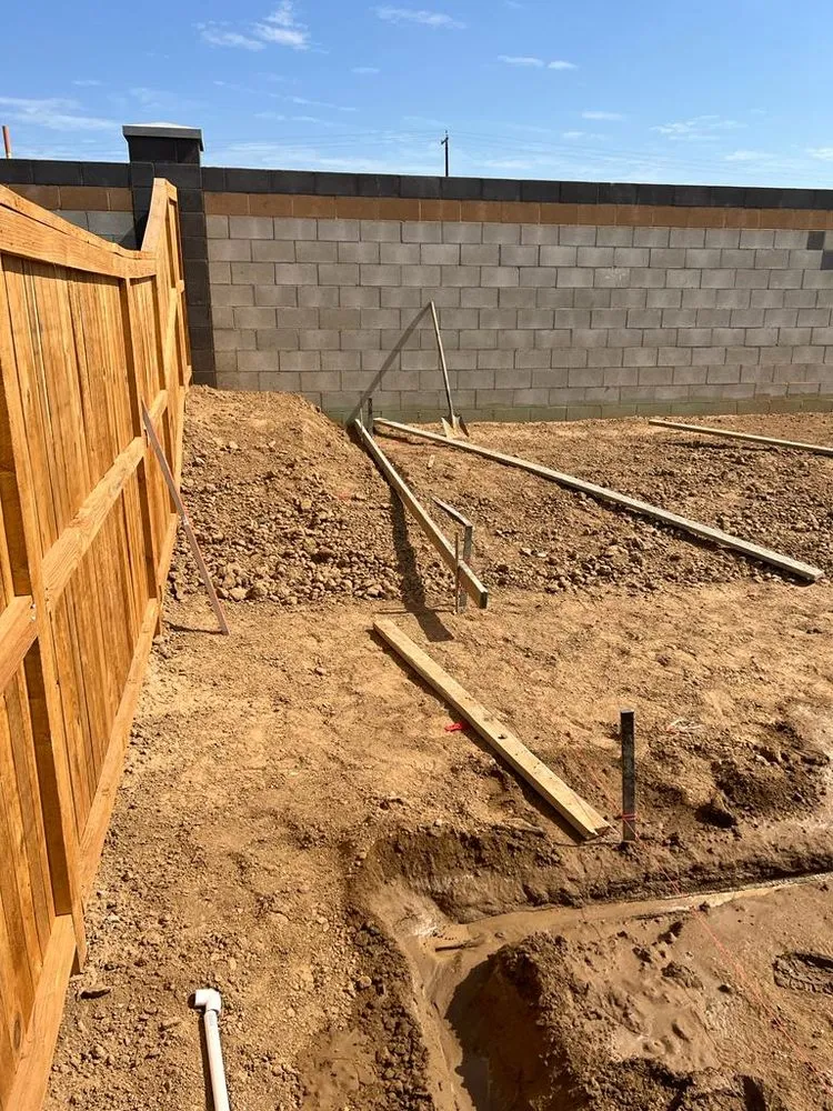 Local yard cleanup service experts serving Bakersfield, CA - M&M Landscape and Concrete