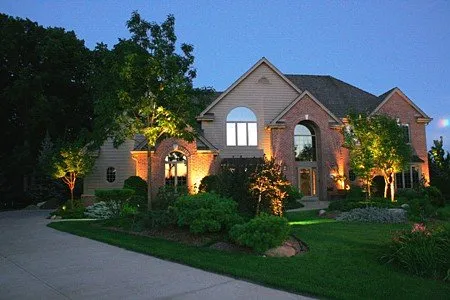 Local residential landscaping experts serving Menomonee Falls, WI - M&M Landscaping