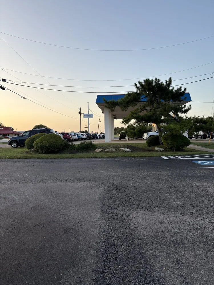 Trusted lawn mowing service experts serving Taylor, TX - M&M Landscaping Services