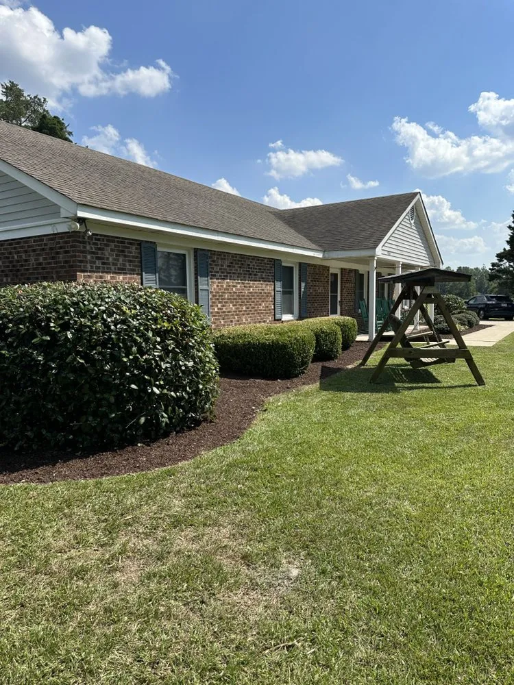 Professional outdoor landscaping experts serving Walstonburg, NC - M&M Landscaping