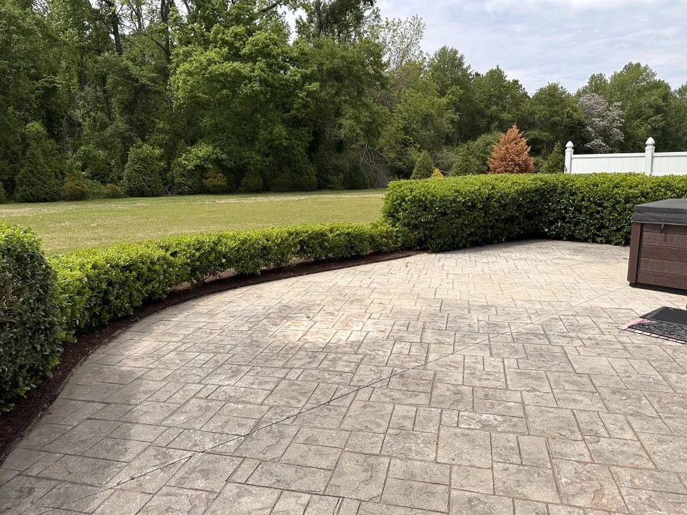 Reliable yard maintenance in Walstonburg, NC - M&M Landscaping