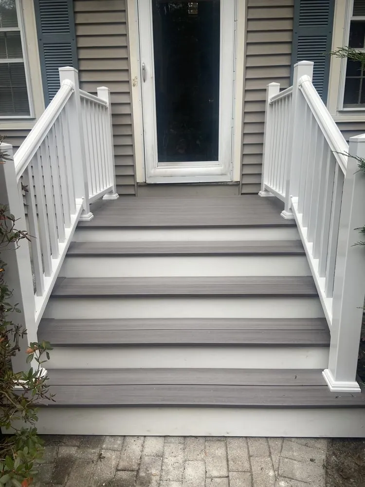 Professional landscaping services for residential properties in Windham, NH by M&M Landscaping