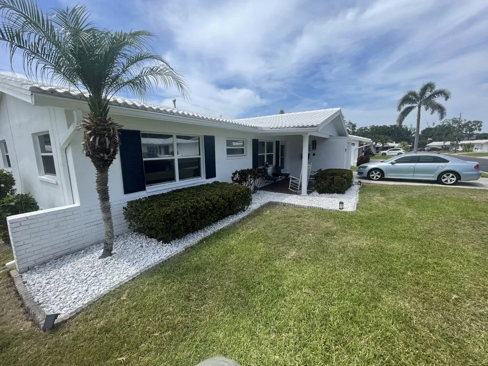 Expert yard cleanup service in St. Petersburg, FL - M&M Lawn and Landscape